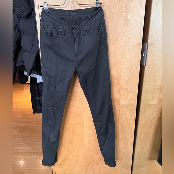 Bootlegger Black Skinny Jeans Stretch Mid-Rise Classic Fit Size [27W 30L] - Picture 1 of 1
